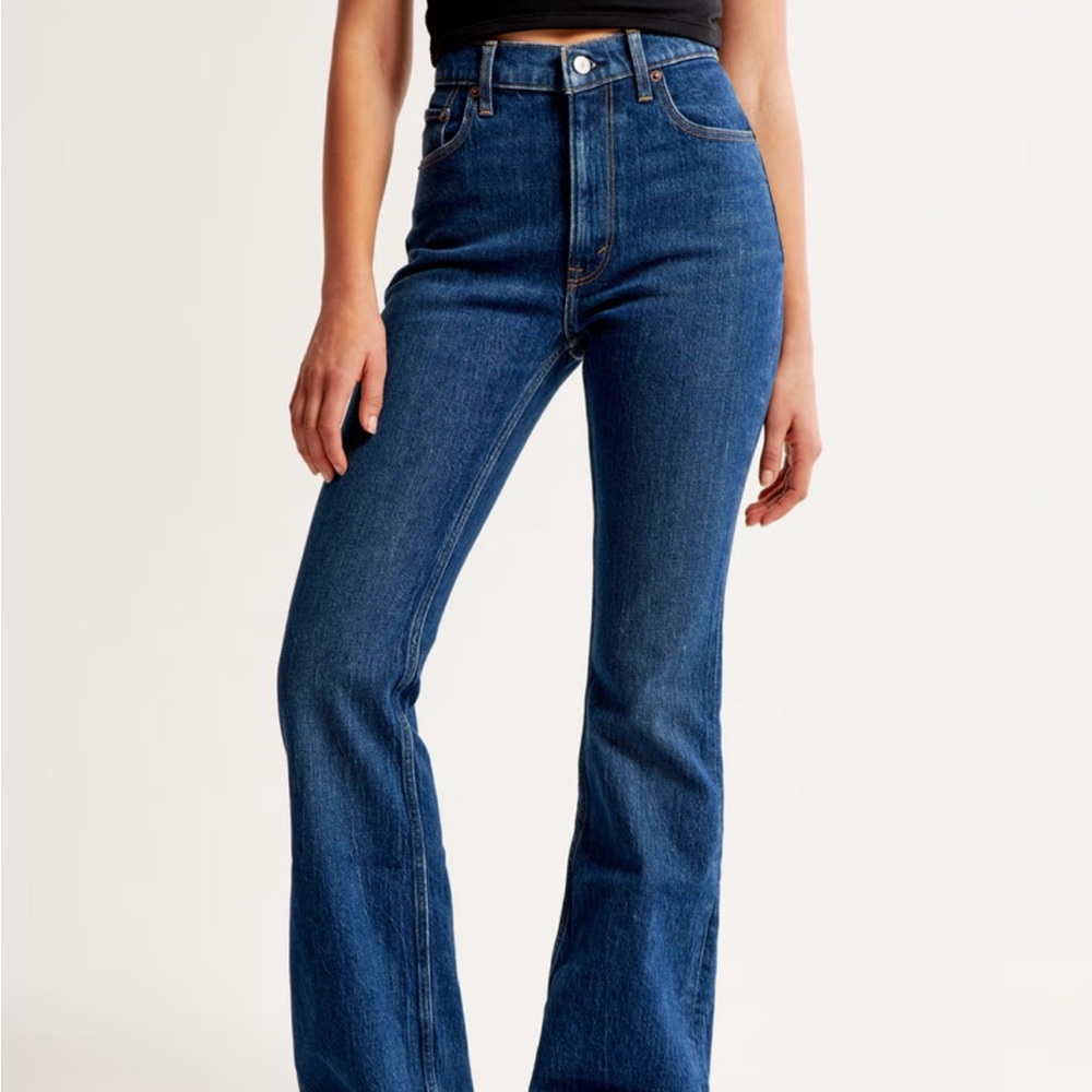 Abercrombie & Fitch The Vintage Flare High Rise, size 32